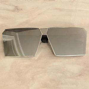 Fashion nova brand new sunglasses! Never worn